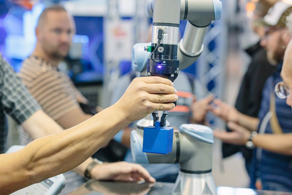 Cobot Demo af Ur5e på Motek Tradeshow 