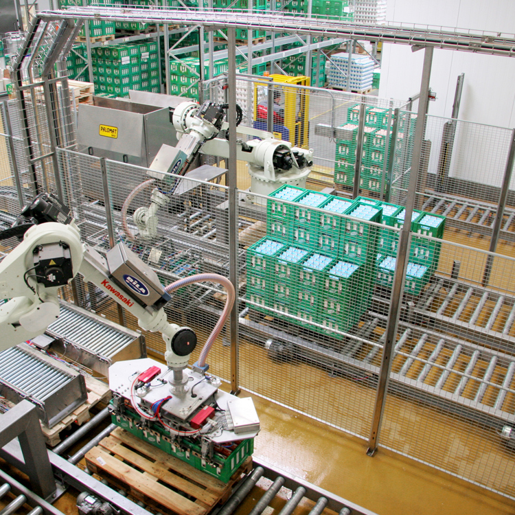 Pakning og palletering med Kawasaki industrirobotter