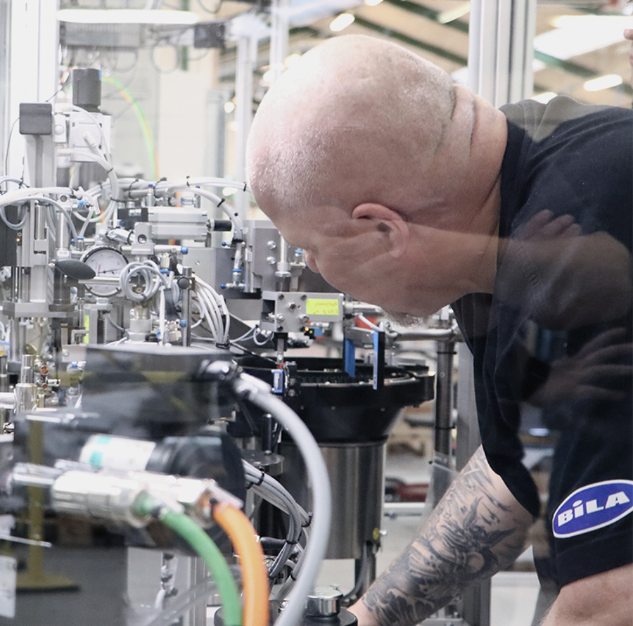 Montagemedarbejder hos BILA