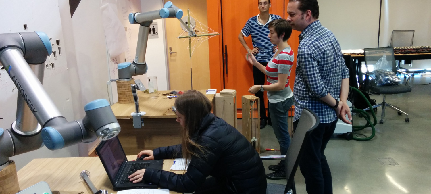 Undervisning i brugen af robotarme fra Universal Robots